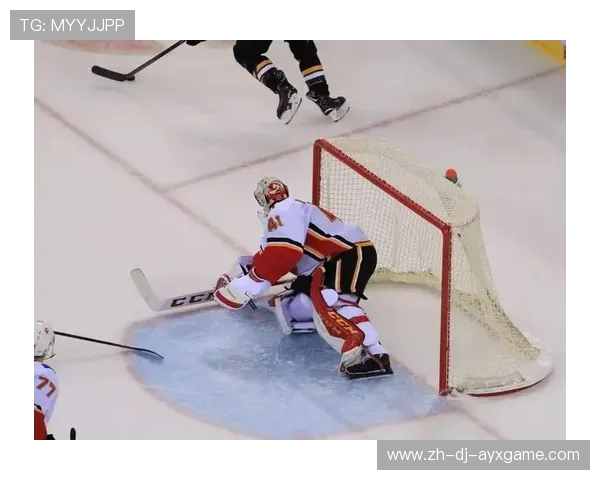 NHL麦克戴维德高速滑行突破射门——速度与突破的协奏 NHL麦克戴维德高速滑行突破射门——速度与突破的协奏