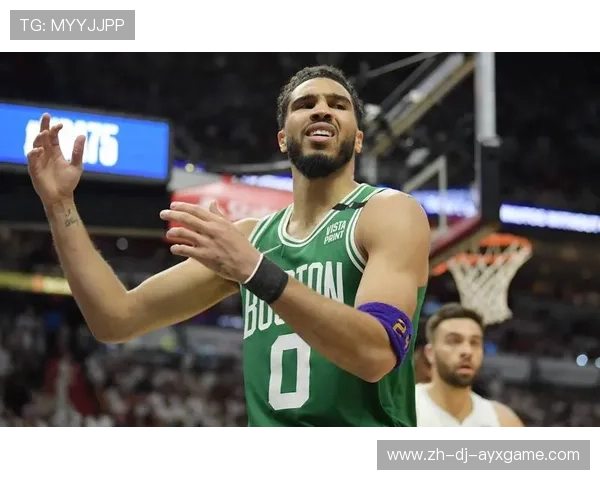 塔图姆突破造犯规,凯尔特人稳中求胜